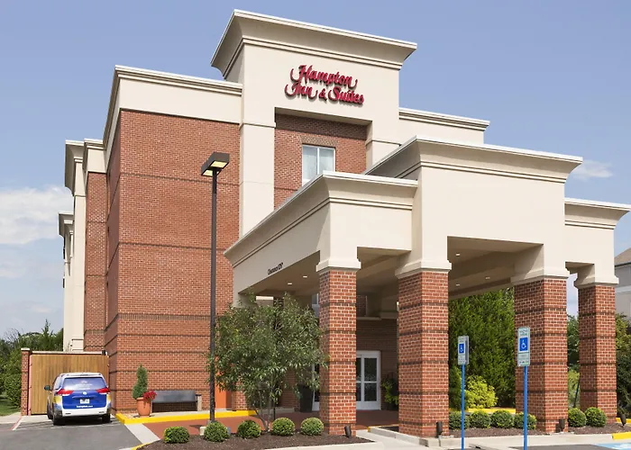 Сity center hotels Hampton Inn & Suites Herndon-Reston