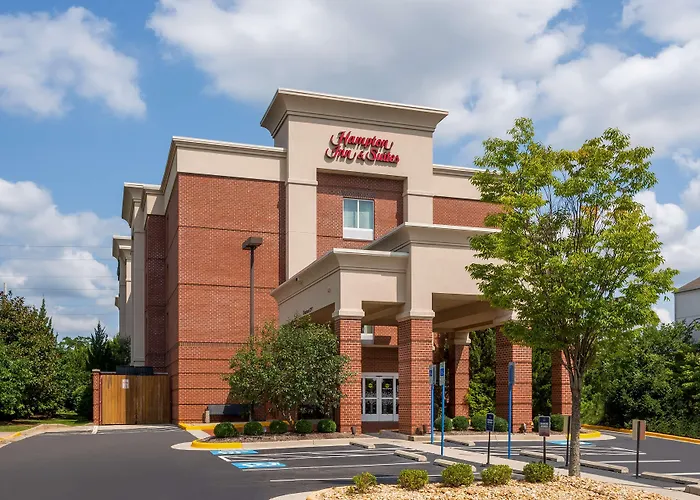 Сity center hotels Hampton Inn & Suites Herndon-Reston